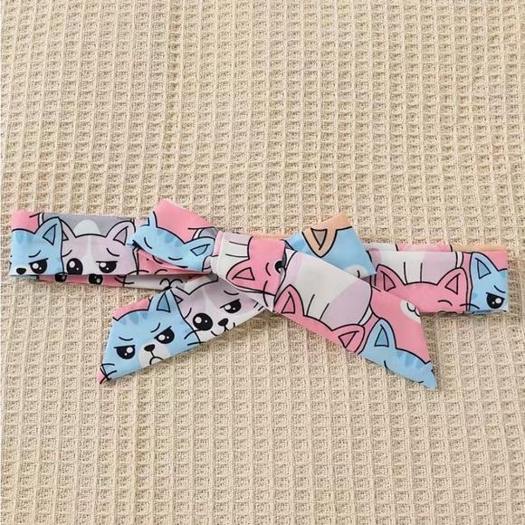 Toddlers 2 Piece Short Set with Cute Cat Cartoon Graphics - Picture 8 of 8